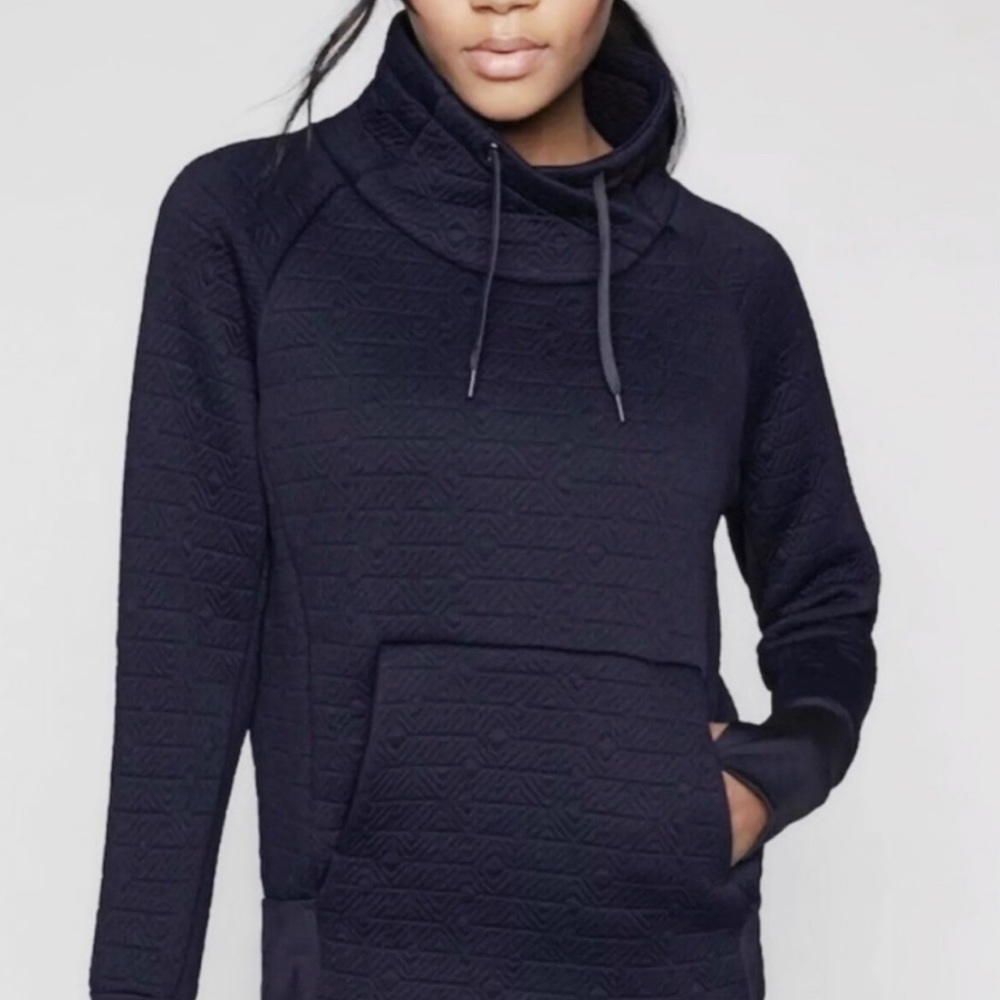 Athleta Quilted Funnel Neck Pullover Hoodie in Navy Blue